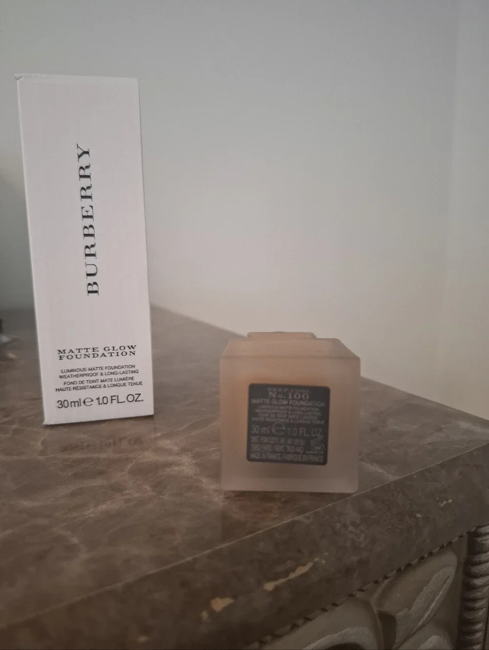 Burberry Matte Glow Foundation - Deep Cool No.100